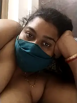 indianlisa5 naked stripping on cam for live sex video chat