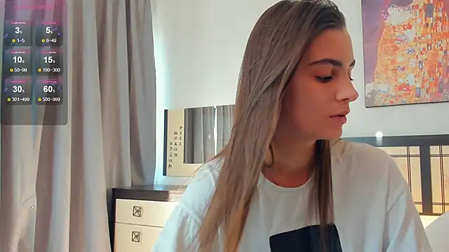 SiaPaint naked stripping on cam for live sex video chat