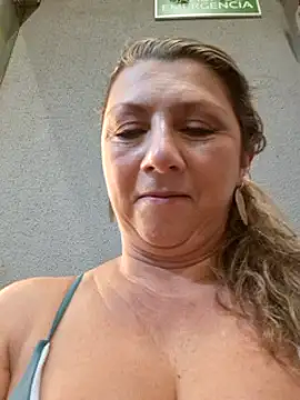 susanamodelo50 naked stripping on cam for live sex video chat