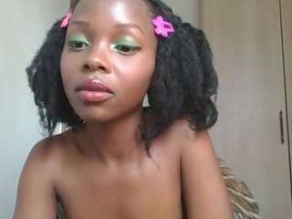 YumTam nude on adult cam in her Live Porn Chat