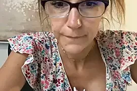 Johannax naked stripping on cam for live sex video chat