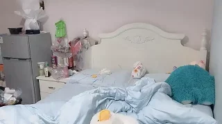 yanzi-777 naked stripping on cam for live sex video chat