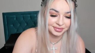 YnnesBritney nude on adult cam in her Live Porn Chat