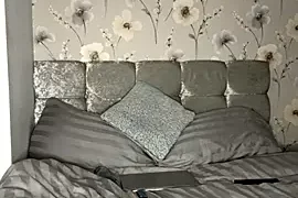 Dolly19x naked stripping on cam for live sex video chat