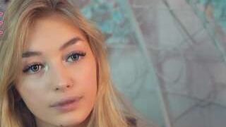 MerciaBarritt nude on adult cam in her Live Porn Chat