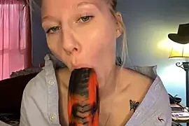 sunidreamss naked stripping on cam for live sex video chat