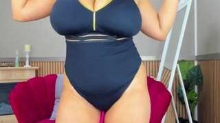 Bigtits-bigass nude on adult cam in her Live Porn Chat
