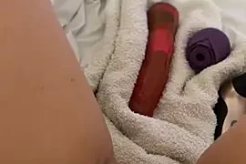 blondewifecindy naked stripping on cam for live sex video chat