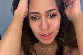 brownbunny512 naked stripping on cam for live sex video chat