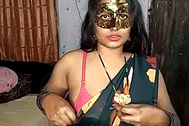 Hotty-rimi naked stripping on cam for live sex video chat