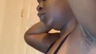 ShanelEboniXXX nude on adult cam in her Live Porn Chat