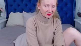 IrenDarling nude on adult cam in her Live Porn Chat