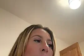 Missyemily naked stripping on cam for live sex video chat