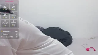 yue-yue-555 naked stripping on cam for live sex video chat