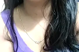 Maahhii_2 naked stripping on cam for live sex video chat