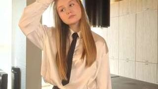 PrimroseGelling nude on adult cam in her Live Porn Chat