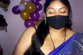 Telugu–Nadhini143 naked stripping on cam for live sex video chat