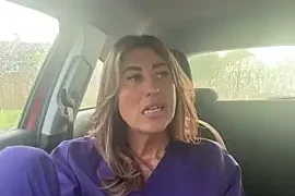 CurvyMILF_Sienna naked stripping on cam for live sex video chat