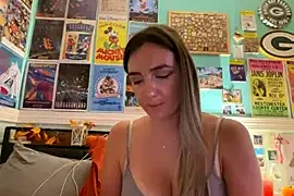 kaybabyx4 naked stripping on cam for live sex video chat