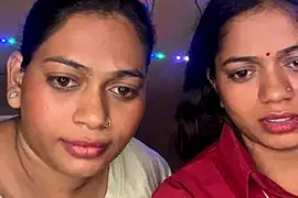 Kristyqueen naked stripping on cam for live sex video chat