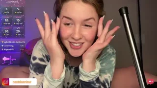 nextdoorlauren naked stripping on cam for live sex video chat