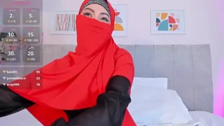 fatiima_ naked stripping on cam for live sex video chat