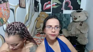 manzanahot9 naked stripping on cam for live sex video chat