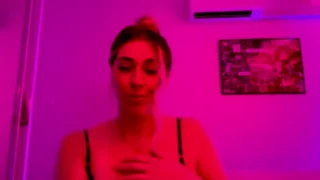Aussielulu naked stripping on cam for live sex video chat