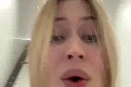 blonde_exe naked stripping on cam for live sex video chat