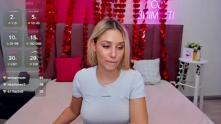 MIla_Stunning naked stripping on cam for live sex video chat