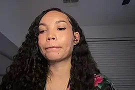 nikkiloveee naked stripping on cam for live sex video chat