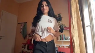 JenniRoutt naked stripping on cam for live sex video chat