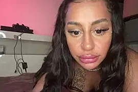 sweetxlayla naked stripping on cam for live sex video chat