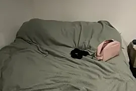 jeunecoupleamateur naked stripping on cam for live sex video chat