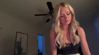 kenziesmithh naked stripping on cam for live sex video chat
