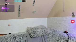 LaraLuxx naked stripping on cam for live sex video chat