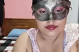 Maskedcurves naked stripping on cam for live sex video chat