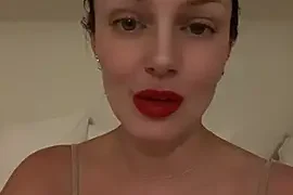 molotovmami naked stripping on cam for live sex video chat
