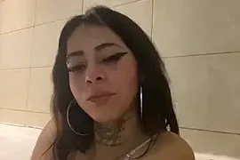 YummyGirl_ naked stripping on cam for live sex video chat