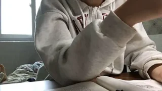 hypekittyboy naked stripping on cam for live sex video chat