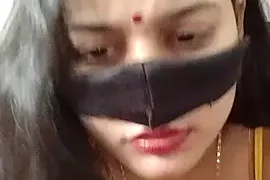 Mummy_jii1 naked stripping on cam for live sex video chat